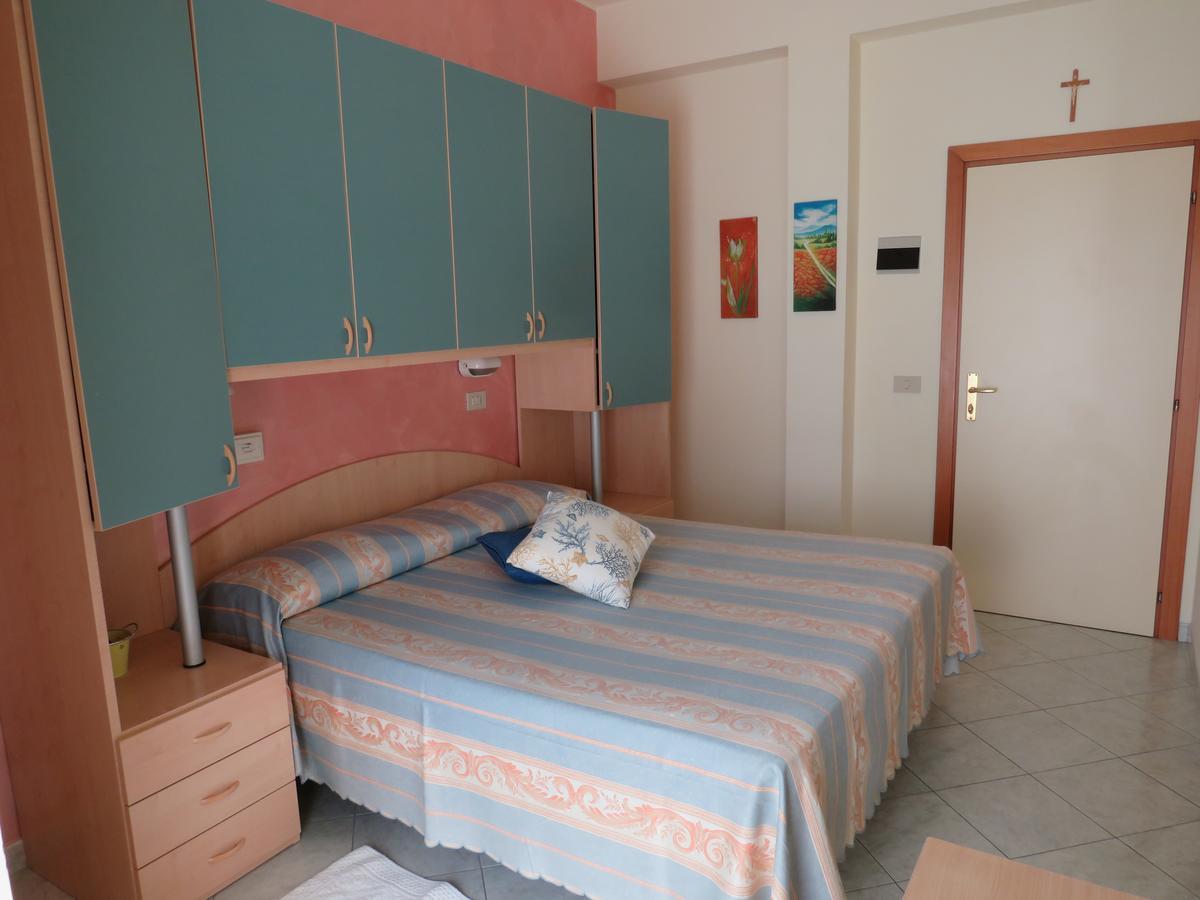 Hotel Solidea Rimini Exterior foto