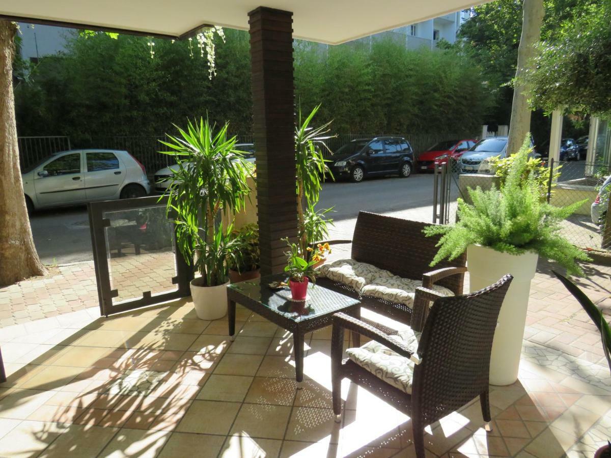 Hotel Solidea Rimini Exterior foto